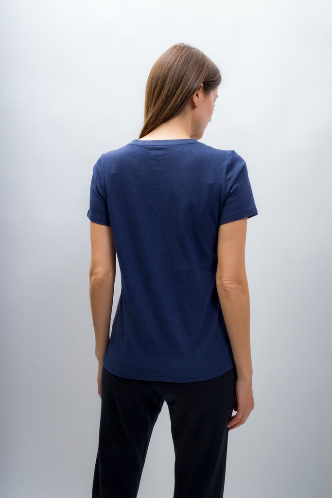 Scarlett  Women's Anti-Stain Linen Cotton Blend V-Neck T-Shirt – Ably  Apparel