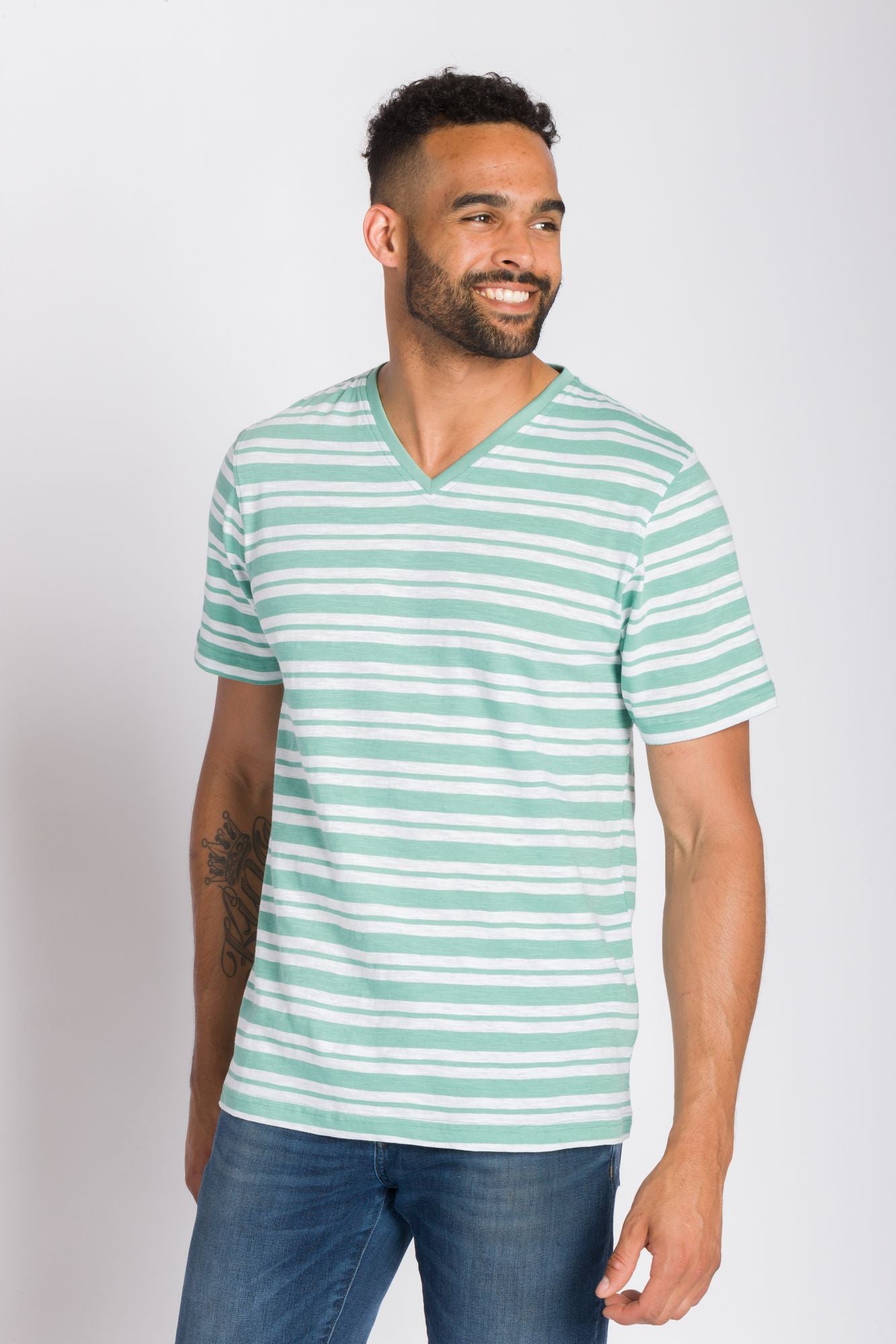 Voyager | Men's Slub V-Neck Shirt