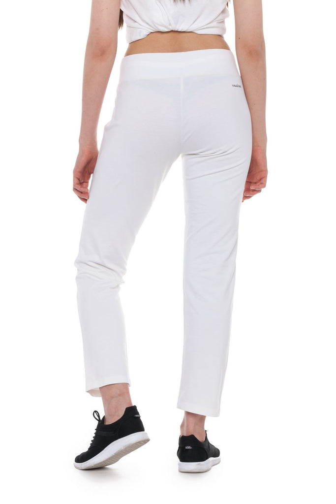 Cerise Pant | Summer capsule wardrobe, White pants, Ankle length pants