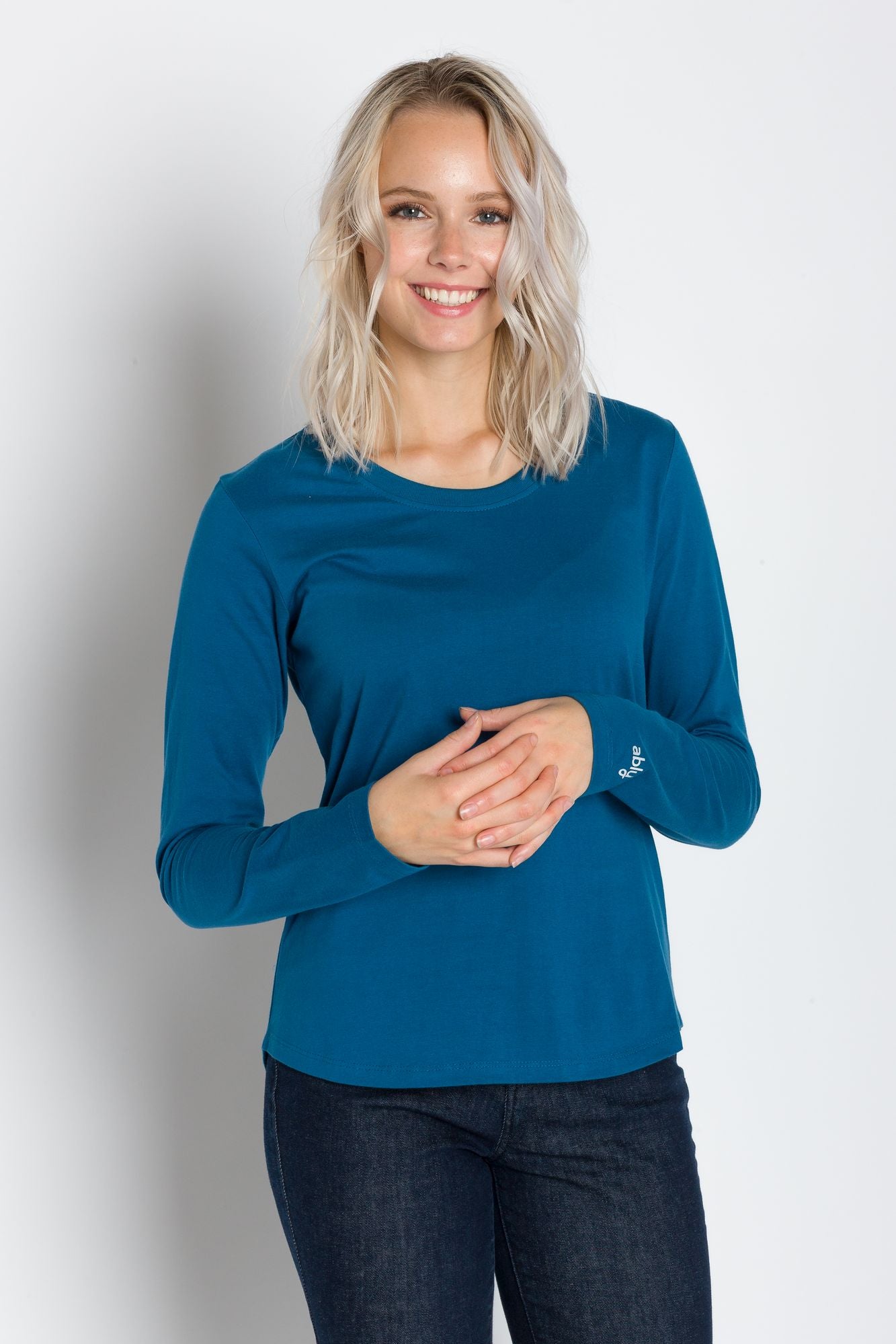 Pamela Heavy Tee | Women's Long Sleeve Crew Neck